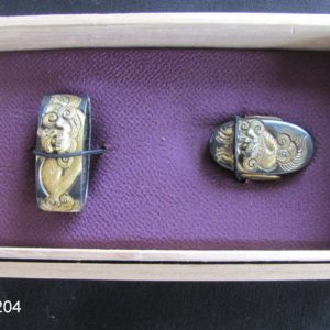 Q204. Gold Shishi Fuchi Kashira