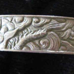 Q269. Fuchi Kashira, Dragons in Waves