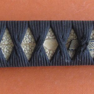 T513. Wakizashi Tsuka with Menuki, Fuchi Kashira